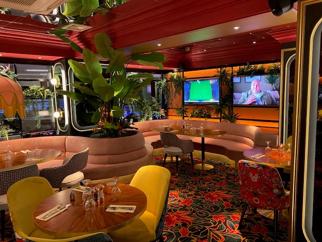 Golden Horseshoe Casino, Bayswater